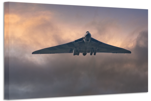 Sunset Skies Avro Vulcan 80x50cm